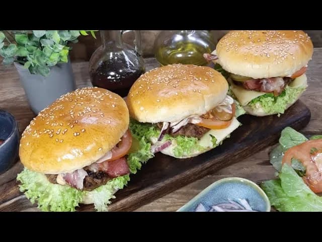 Jak zrobić dobrego hamburgera w domu – proste triki na idealny smak i teksturę Jak zrobić dobrego hamburgera w domu – proste triki na idealny smak i teksturę