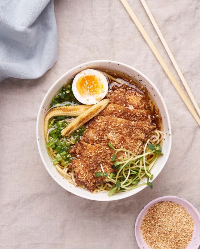 Jak ugotować makaron ramen idealnie? Proste kroki i porady dla początkujących Jak ugotować makaron ramen idealnie? Proste kroki i porady dla początkujących