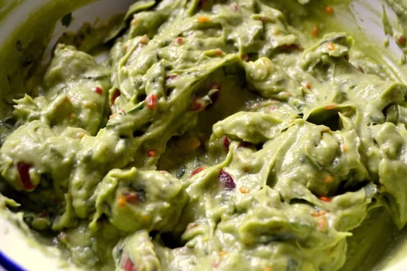 Pasta guacamole do czego? Odkryj zaskakujące połączenia smaków Pasta guacamole do czego? Odkryj zaskakujące połączenia smaków