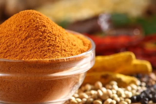 Jak zrobić przyprawę curry – prosty przepis na aromatyczną mieszankę Jak zrobić przyprawę curry – prosty przepis na aromatyczną mieszankę